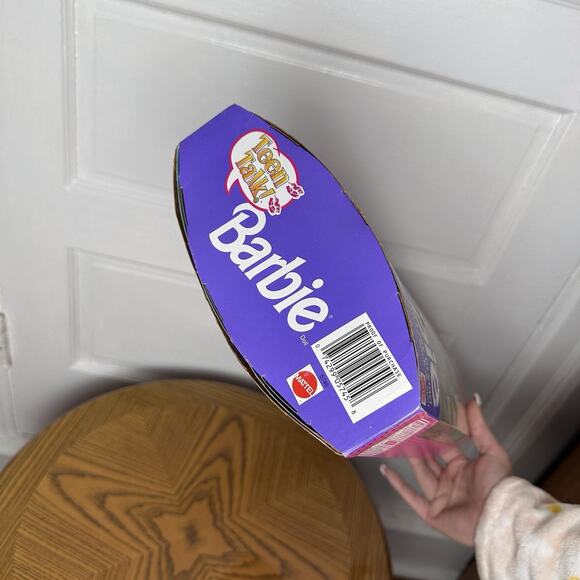 Teen Talk Barbie Doll 1991 Mattel Brunette 5745 Vintage NRFB - Picture 10 of 12